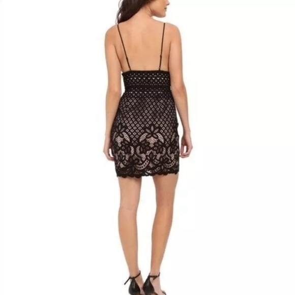 Stylestalker LANI MINI DRESS Small WORN ONCE LIKE NEW/EXCELLENT CONDITION - Picture 2 of 8